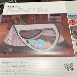 KidCo PeaPod Plus used Children's Travel Bed